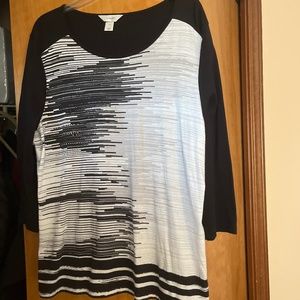 1X 3/4?length sleeves black, white, grey and metallic top